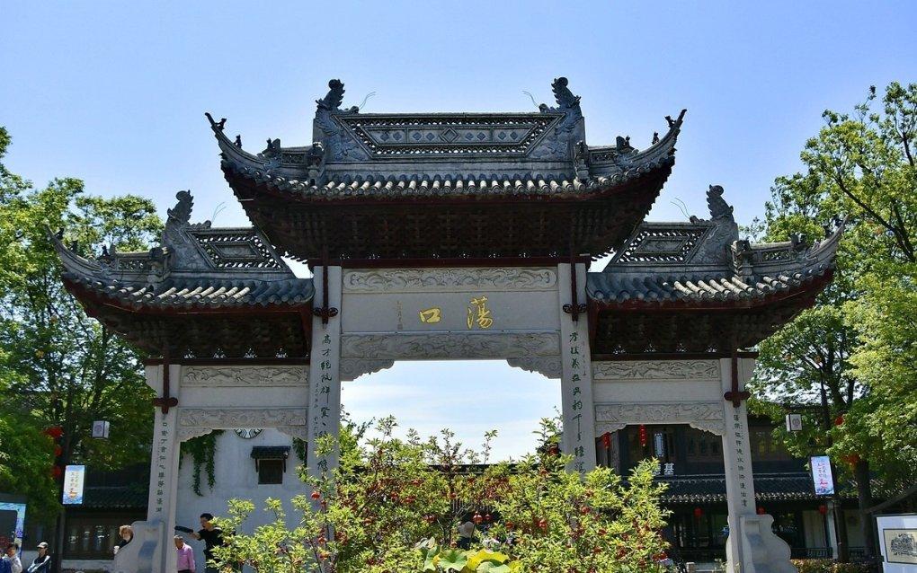 逃出昏暗的地下室2